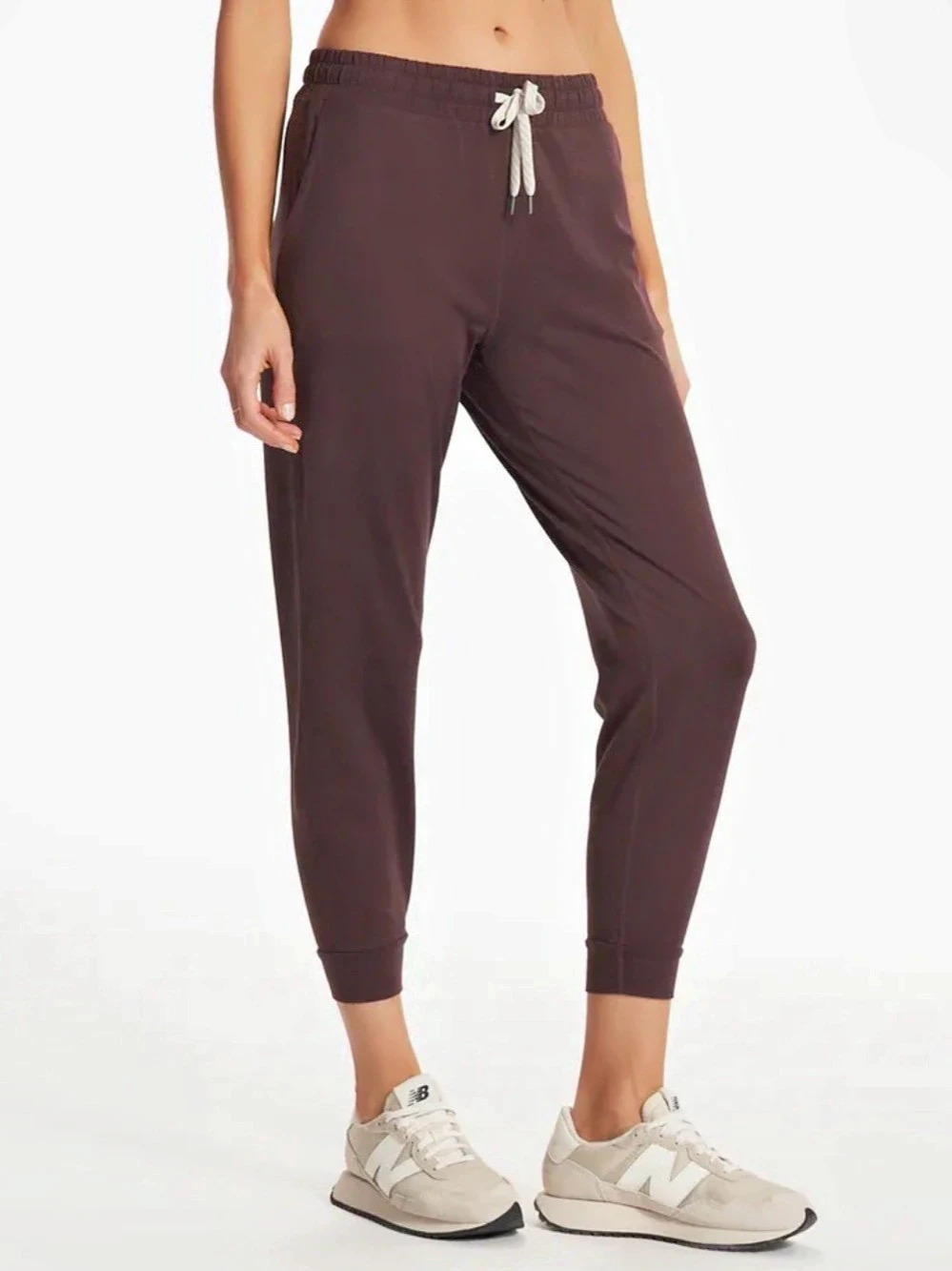 Vuori Performance Jogger Mahogany Heather Size Medium NWT